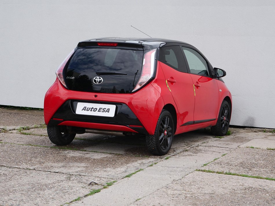 Toyota Aygo 1.0i 
