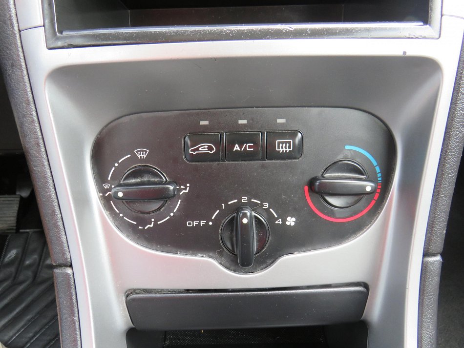 Peugeot 307 1.6i 