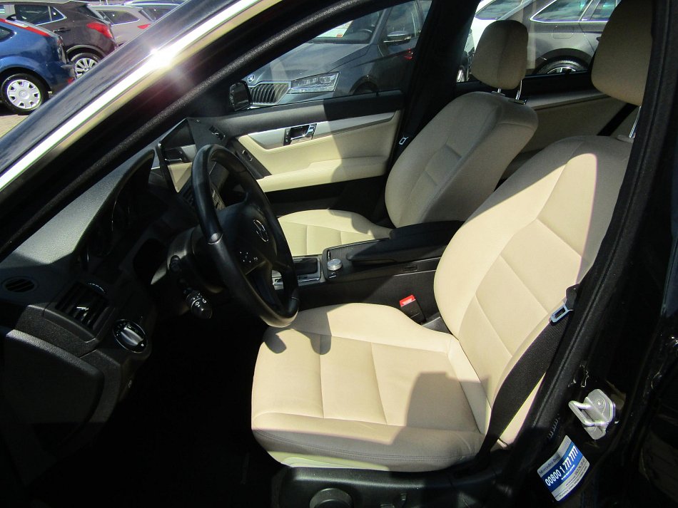 Mercedes-Benz Třída C 3.0 CDi  4MATIC