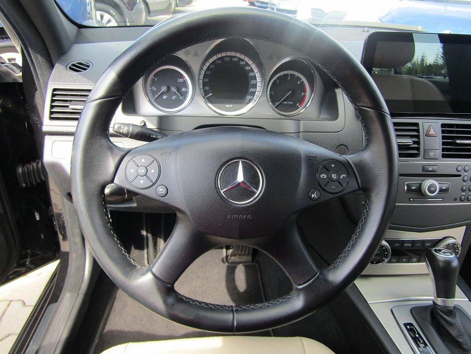 Mercedes-Benz Třída C 3.0 CDi  4MATIC