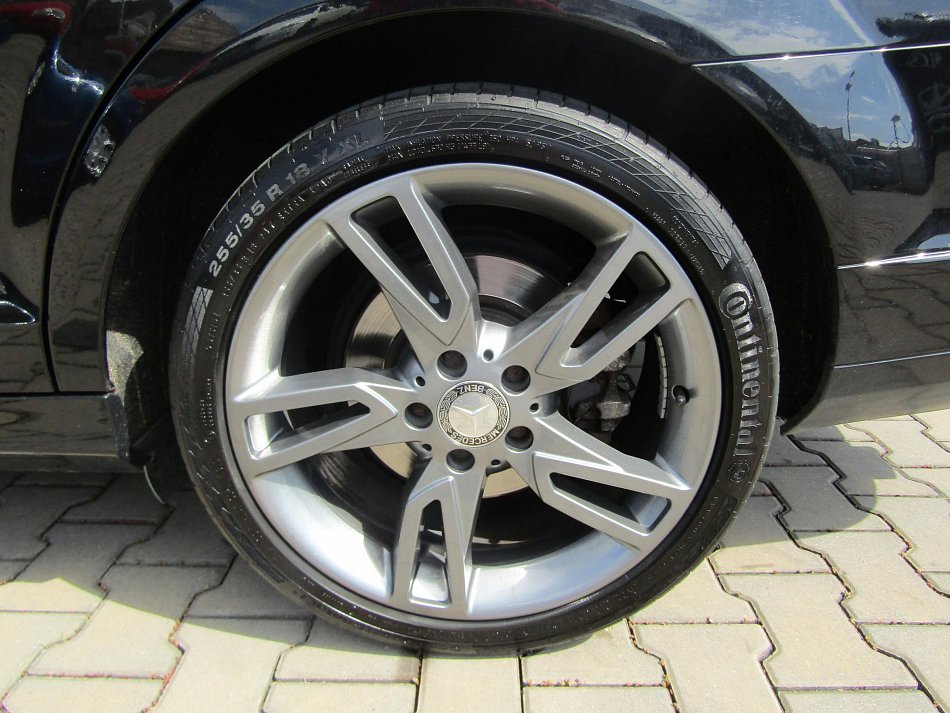 Mercedes-Benz Třída C 3.0 CDi  4MATIC