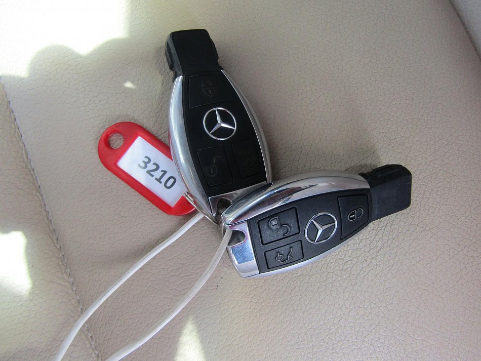Mercedes-Benz Třída C 3.0 CDi  4MATIC