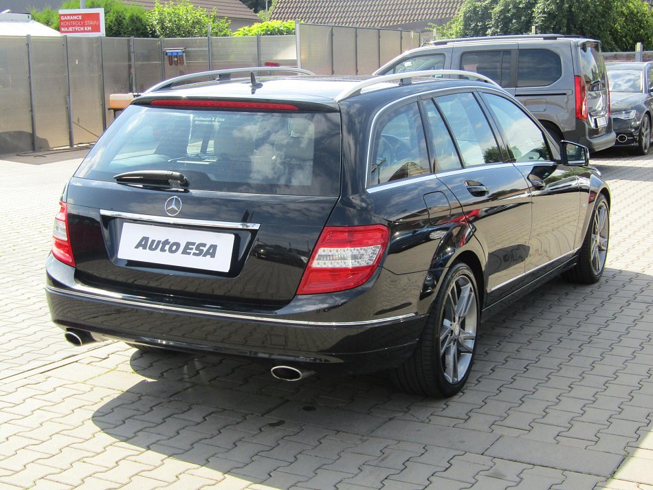 Mercedes-Benz Třída C 3.0 CDi  4MATIC