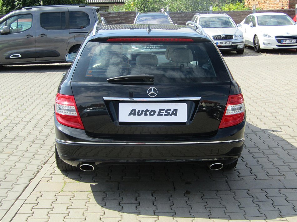 Mercedes-Benz Třída C 3.0 CDi  4MATIC