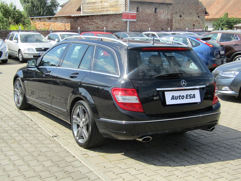 Mercedes-Benz Třída C 3.0 CDi  4MATIC