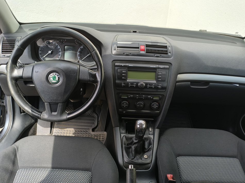 Škoda Octavia II 2.0 Elegance