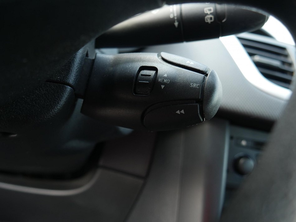Peugeot 207 1.4i 
