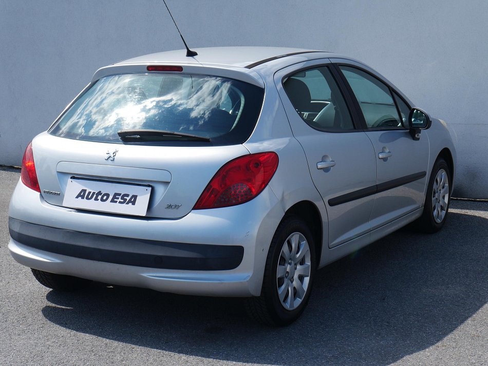 Peugeot 207 1.4i 
