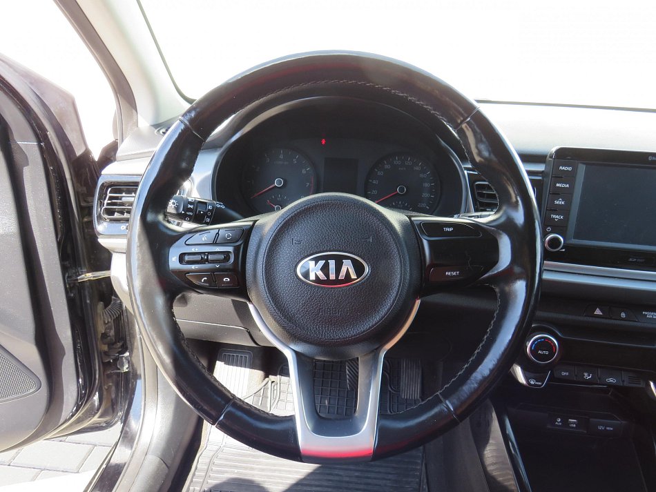 Kia Rio 1.4i 