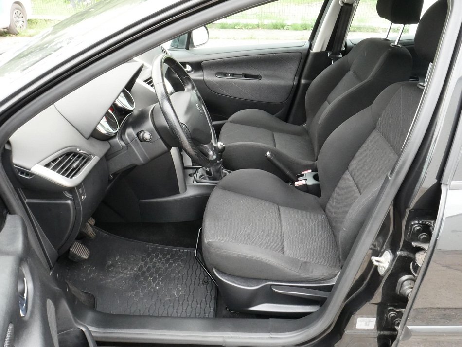 Peugeot 207 1.4i 