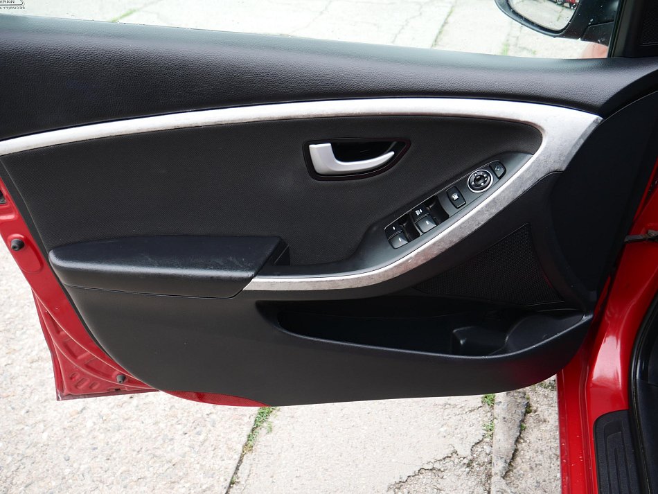 Hyundai I30 1.6 i 