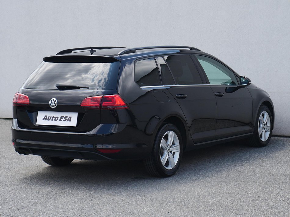 Volkswagen Golf 2.0 TDi 