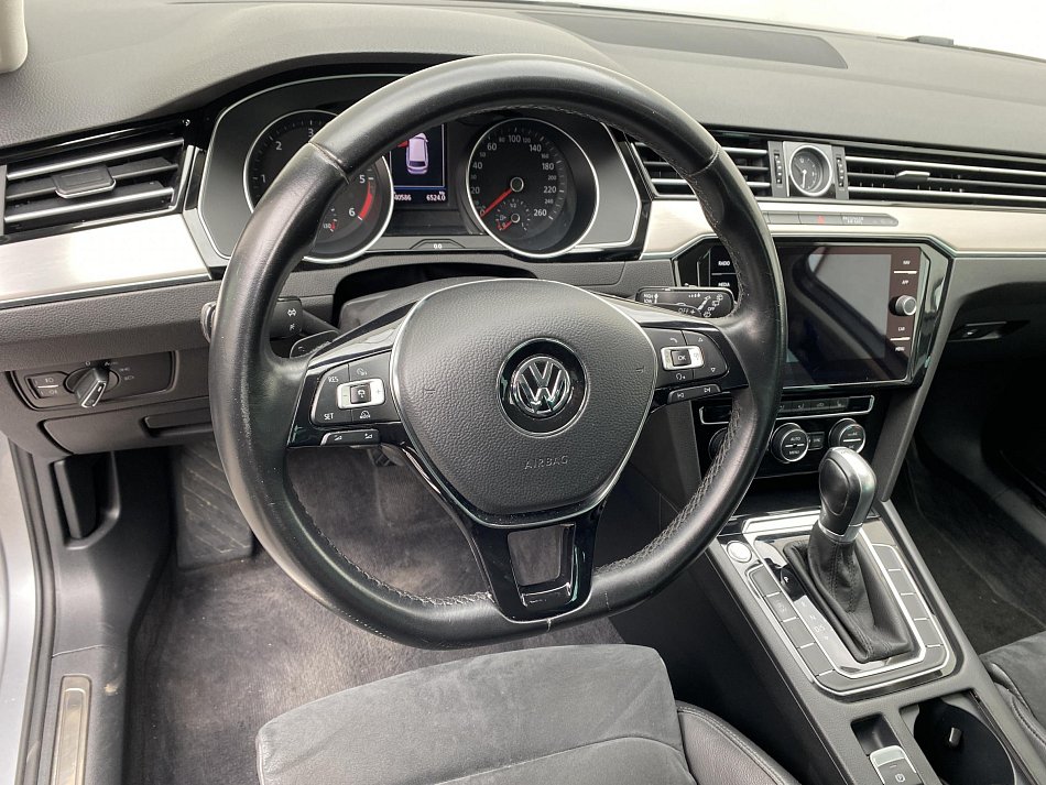 Volkswagen Passat 2.0 TDi Highline