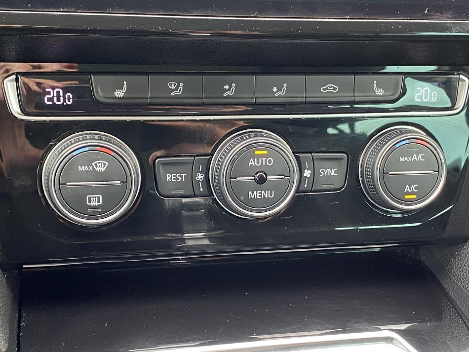 Volkswagen Passat 2.0 TDi Highline