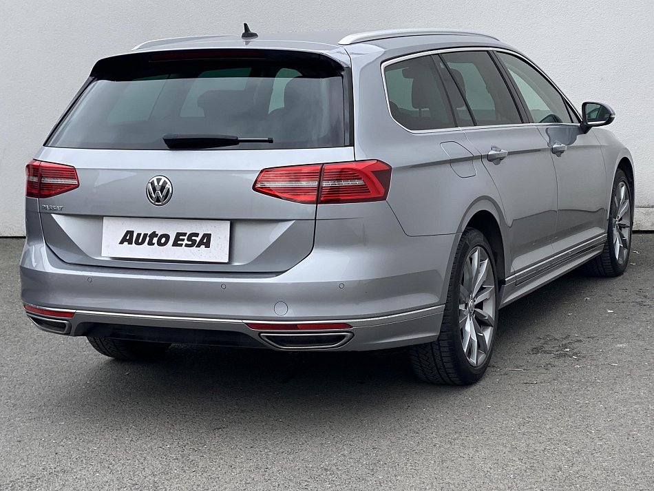 Volkswagen Passat 2.0 TDi Highline