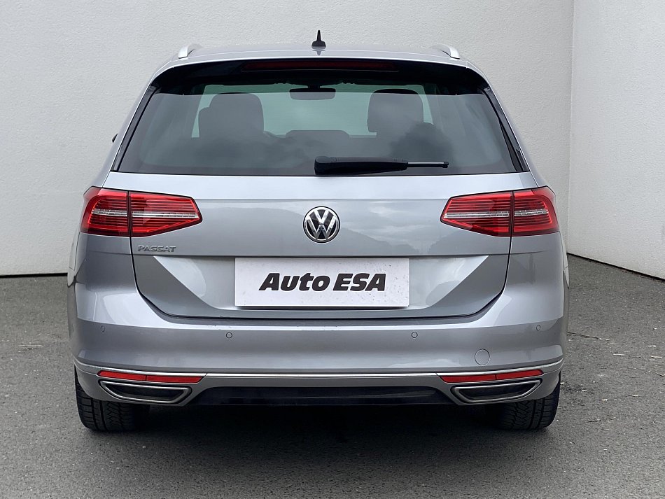 Volkswagen Passat 2.0 TDi Highline