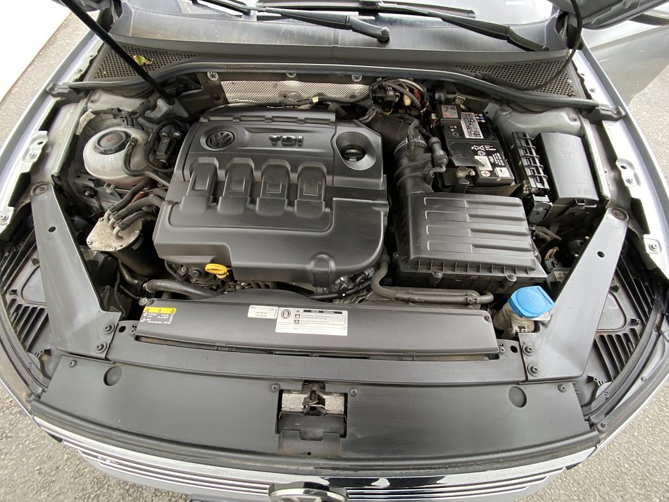 Volkswagen Passat 2.0 TDi Highline
