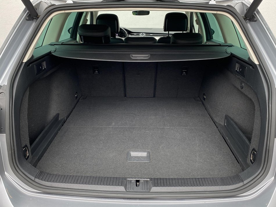 Volkswagen Passat 2.0 TDi Highline