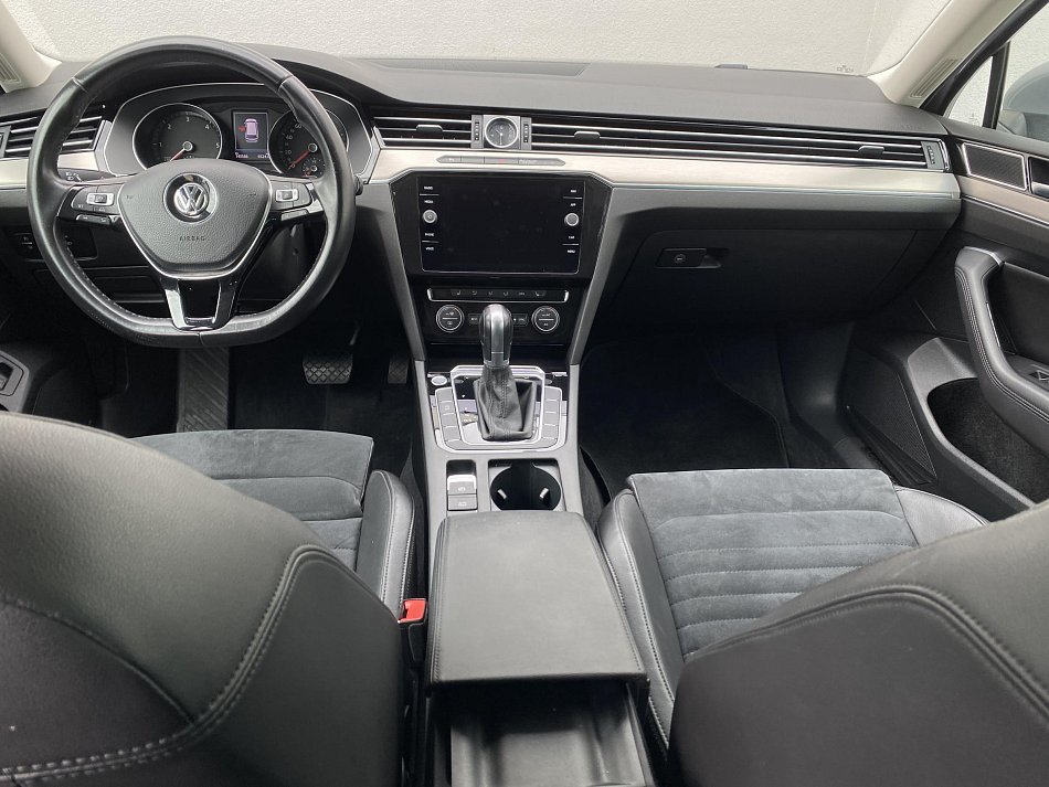 Volkswagen Passat 2.0 TDi Highline