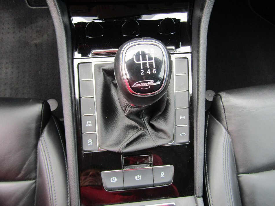 Škoda Superb III 2.0 TDi L&K