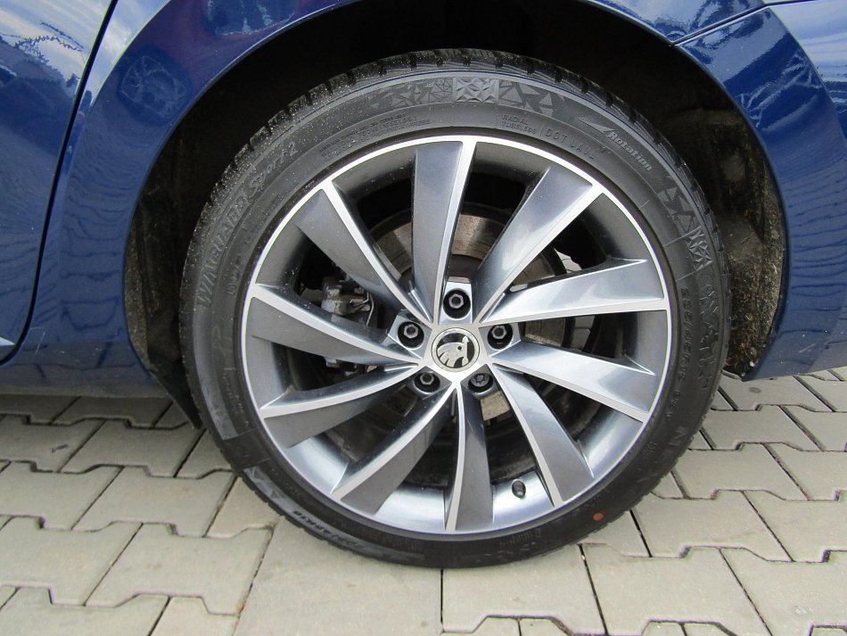 Škoda Superb III 2.0 TDi L&K