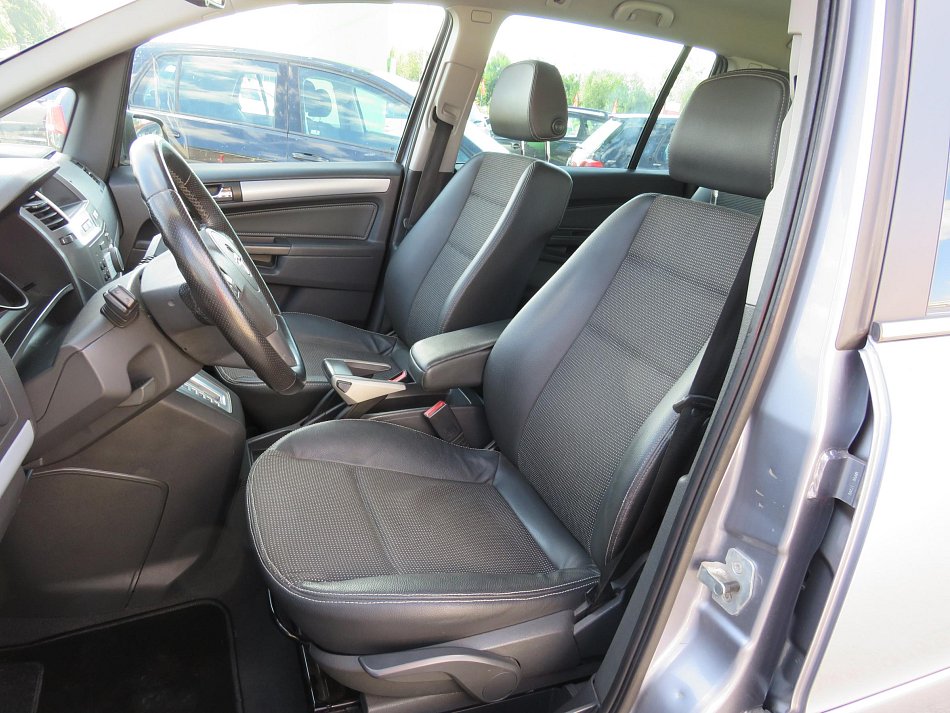 Opel Zafira 1.9CDTI 