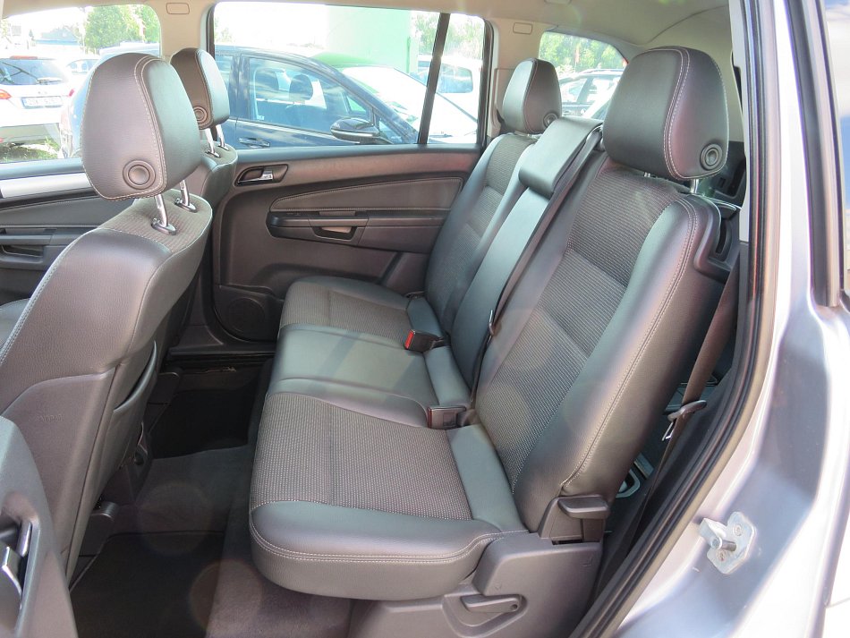 Opel Zafira 1.9CDTI 