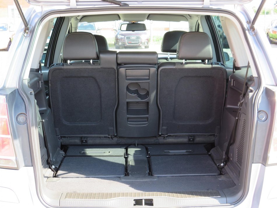Opel Zafira 1.9CDTI 