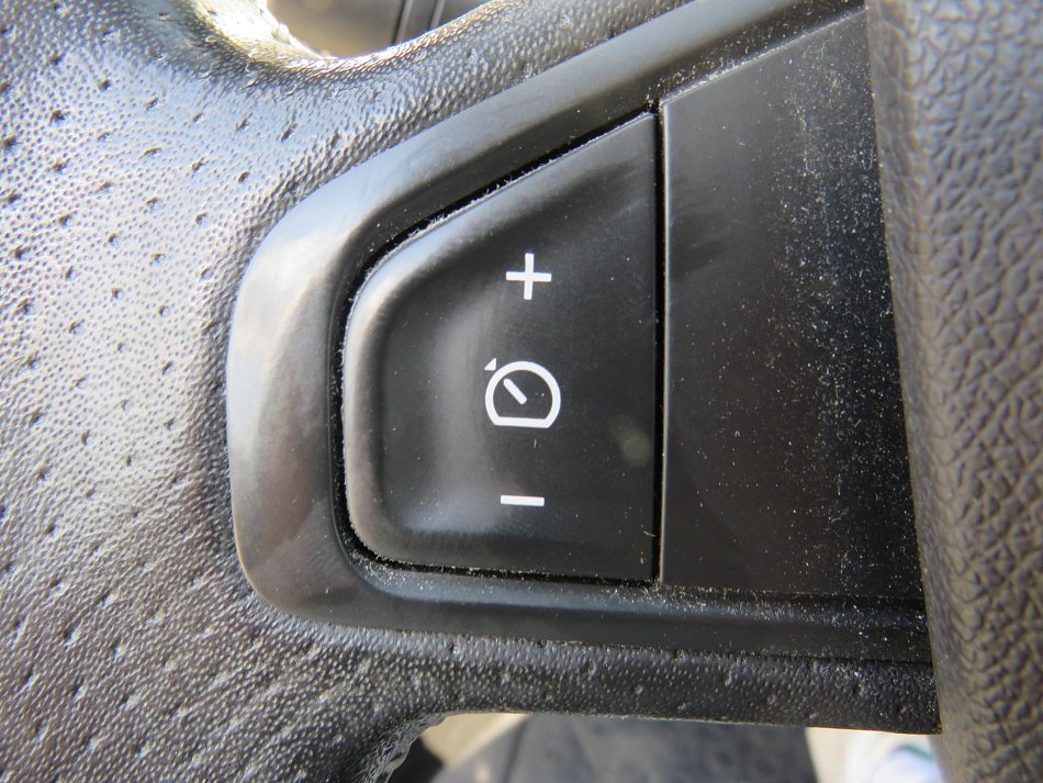 Renault Fluence 1.6i 