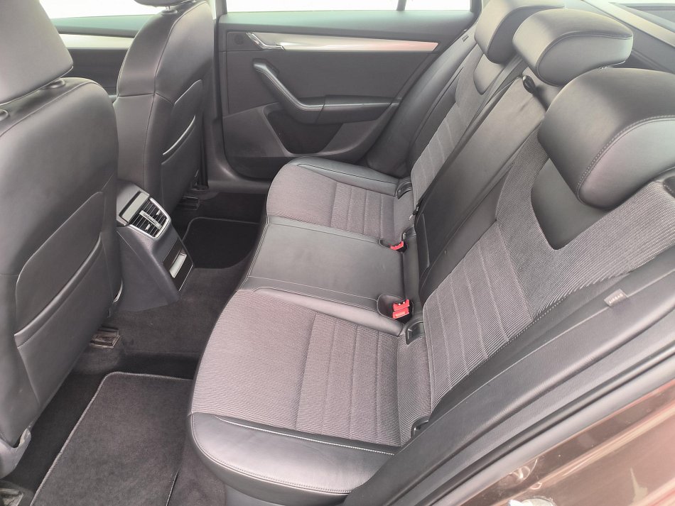 Škoda Octavia III 1.6 TDi Elegance