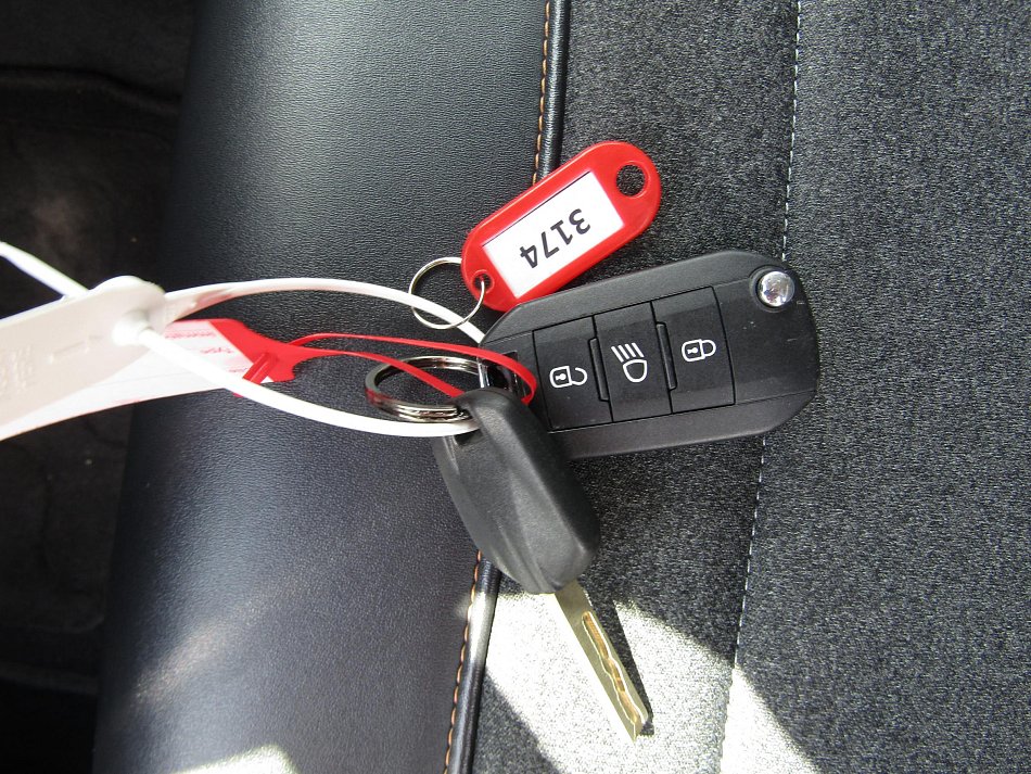 Citroën C3 1.2 PT Shine