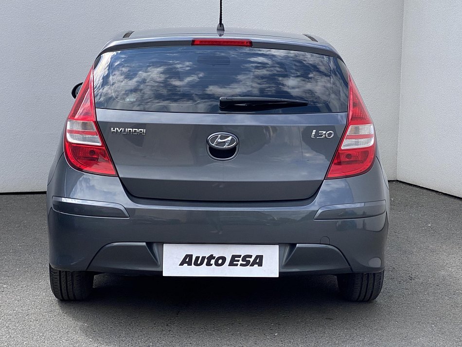 Hyundai I30 1.4 16V 