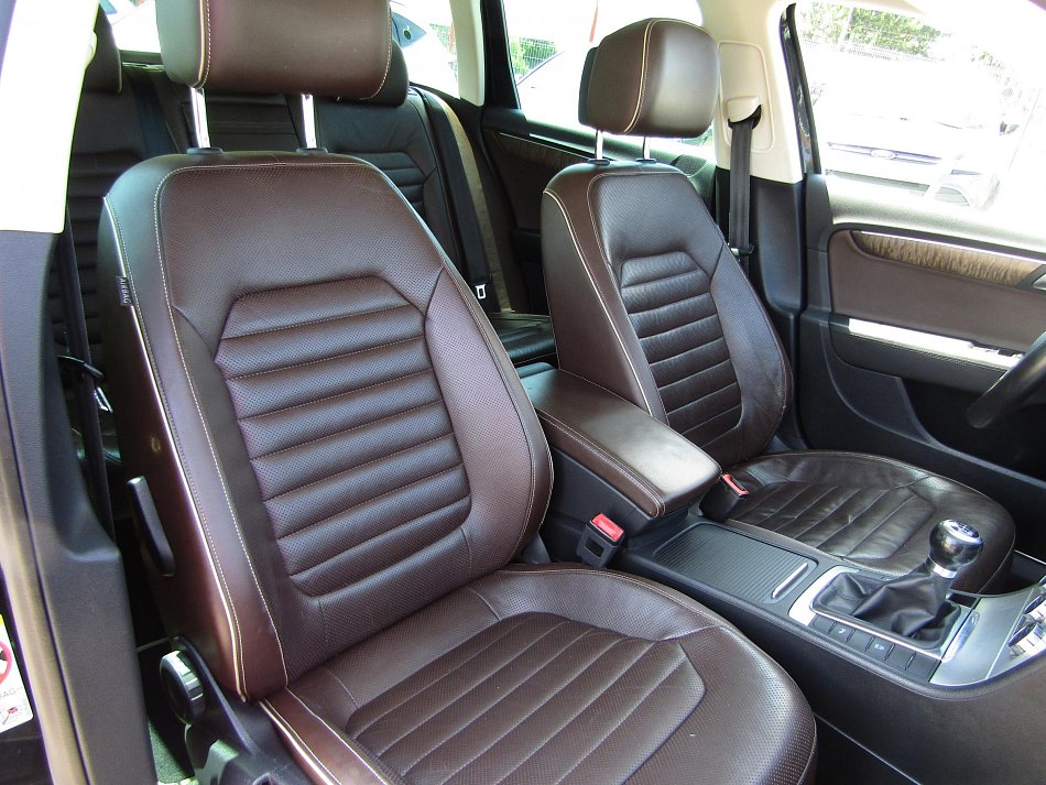 Volkswagen Passat 2.0 TDi 