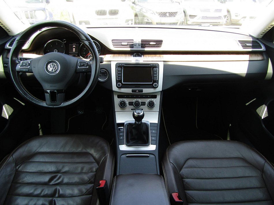 Volkswagen Passat 2.0 TDi 
