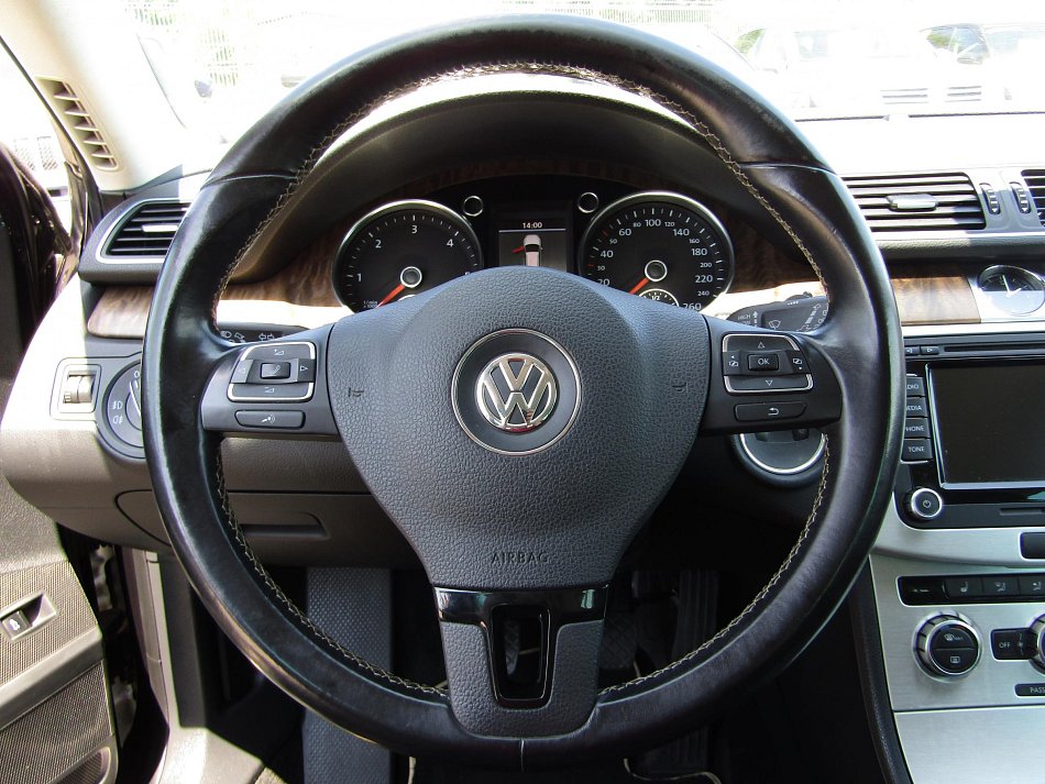 Volkswagen Passat 2.0 TDi 