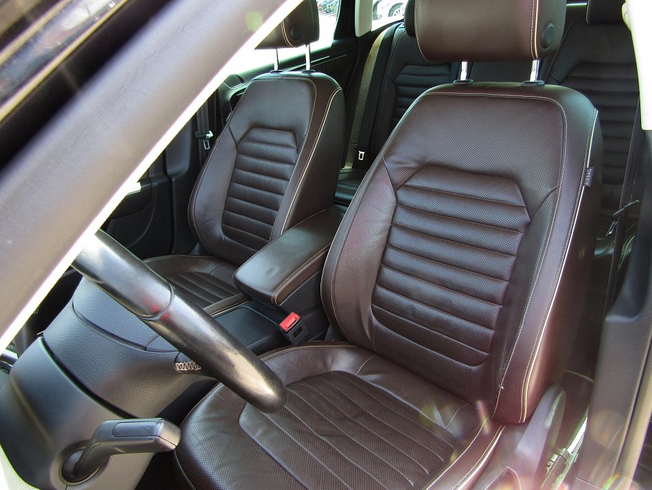 Volkswagen Passat 2.0 TDi 