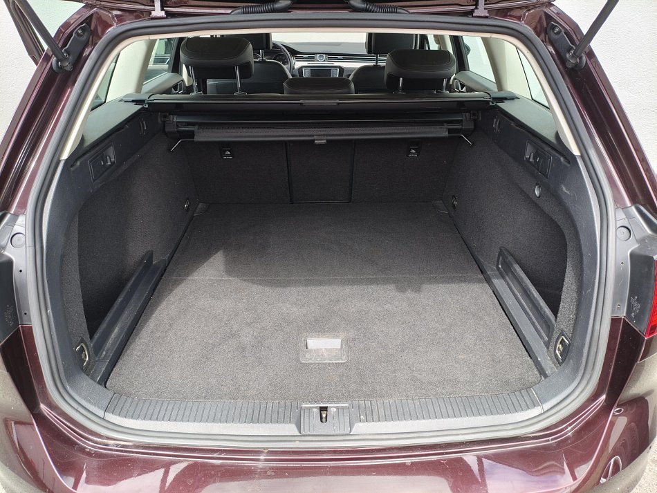 Volkswagen Passat 2.0 TDi Highline
