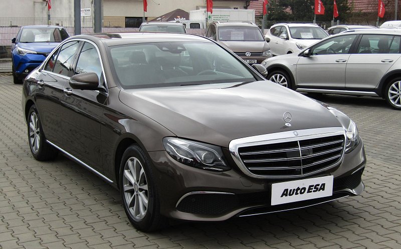 Mercedes-Benz Třída E 2.0CDi 