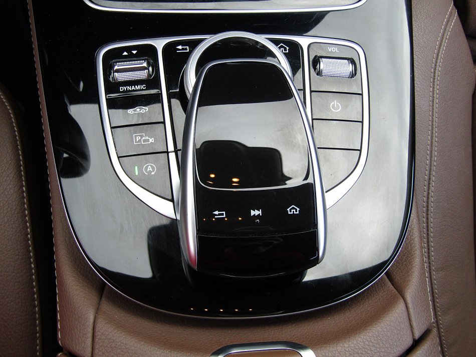 Mercedes-Benz Třída E 2.0CDi 