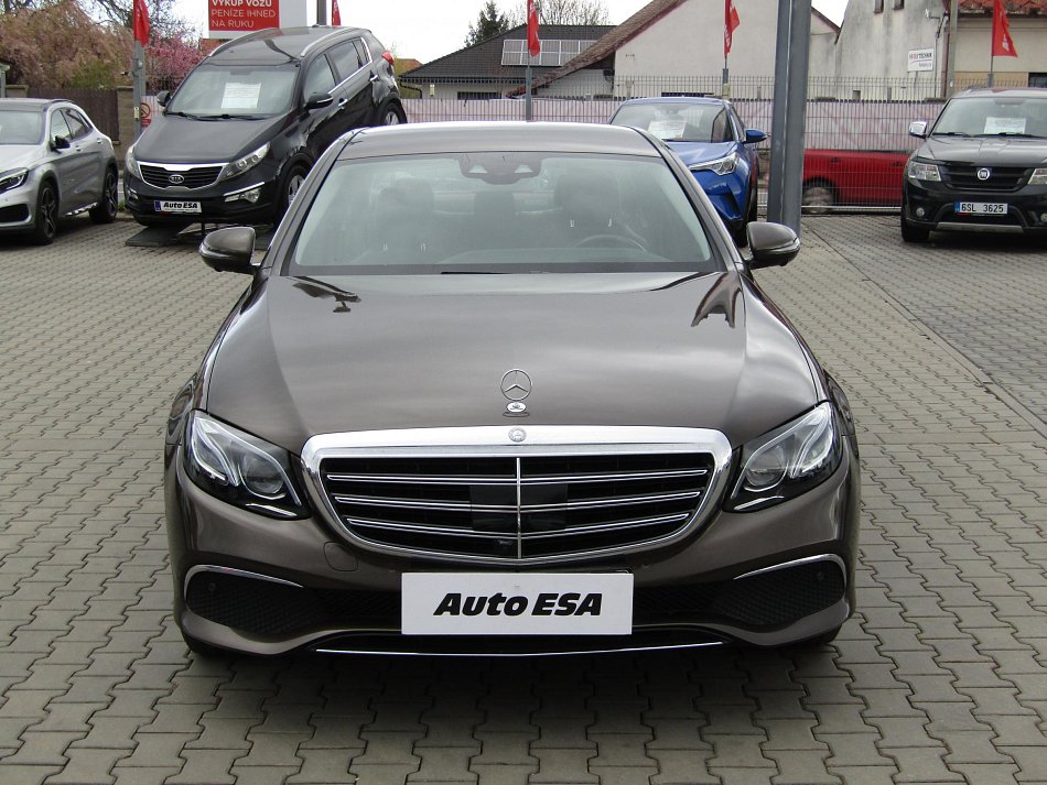 Mercedes-Benz Třída E 2.0CDi 