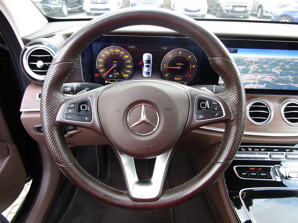 Mercedes-Benz Třída E 2.0CDi 