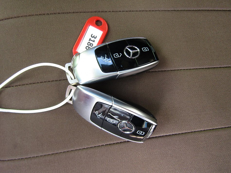 Mercedes-Benz Třída E 2.0CDi 