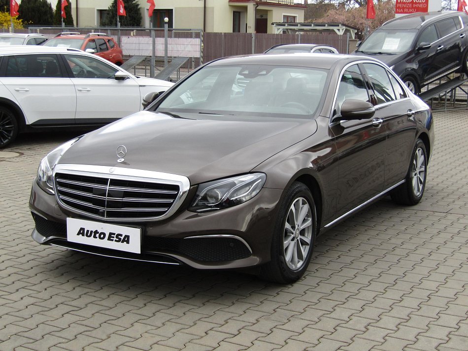 Mercedes-Benz Třída E 2.0CDi 