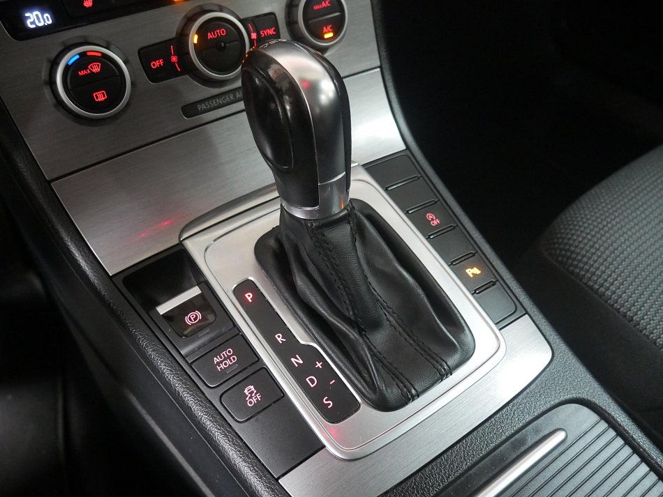 Volkswagen Passat 2.0TDi 