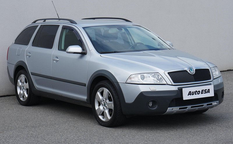 Škoda Octavia II 2.0 TDi Scout 4x4