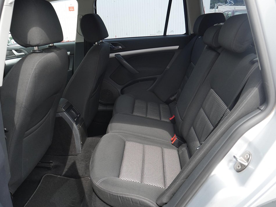 Škoda Octavia II 2.0 TDi Scout 4x4