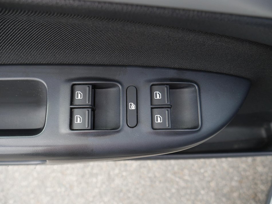 Škoda Octavia II 2.0 TDi Scout 4x4