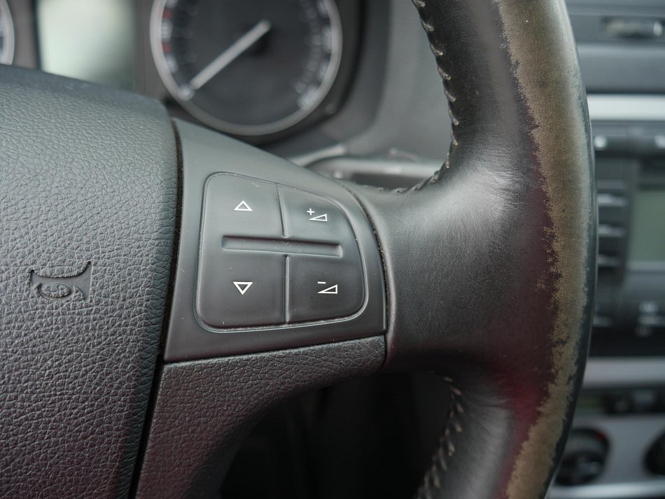 Škoda Octavia II 2.0 TDi Scout 4x4