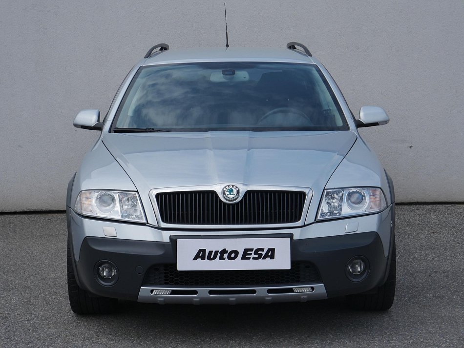 Škoda Octavia II 2.0 TDi Scout 4x4
