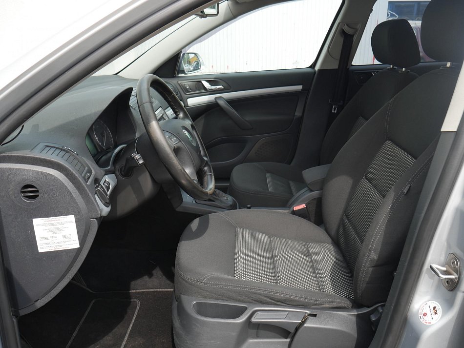 Škoda Octavia II 2.0 TDi Scout 4x4